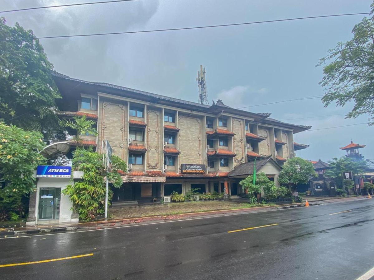 Urbanview Hotel Taman Suci Denpasar Bali Exterior foto