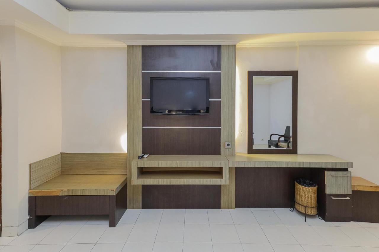 Urbanview Hotel Taman Suci Denpasar Bali Exterior foto