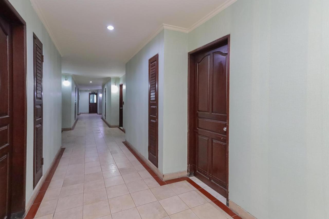 Urbanview Hotel Taman Suci Denpasar Bali Exterior foto