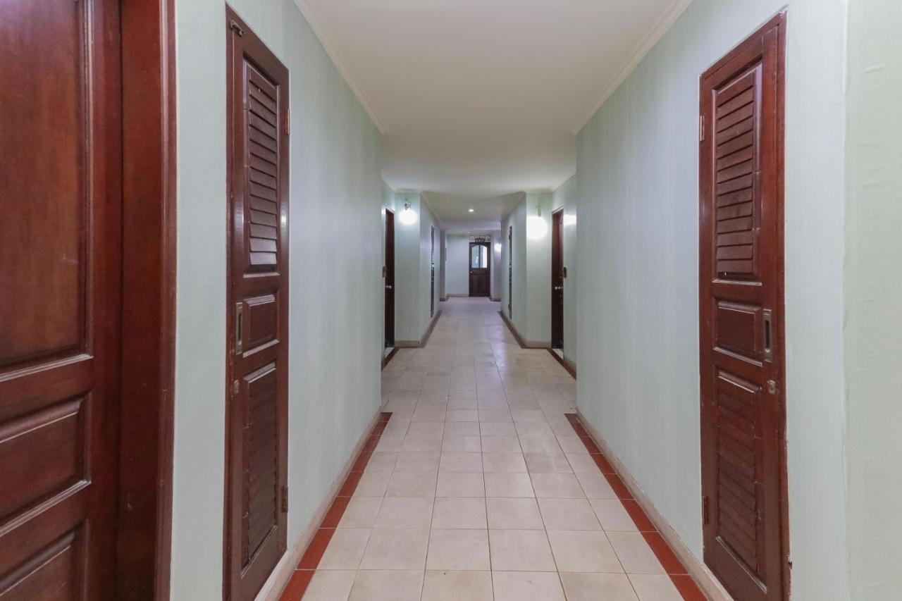 Urbanview Hotel Taman Suci Denpasar Bali Exterior foto