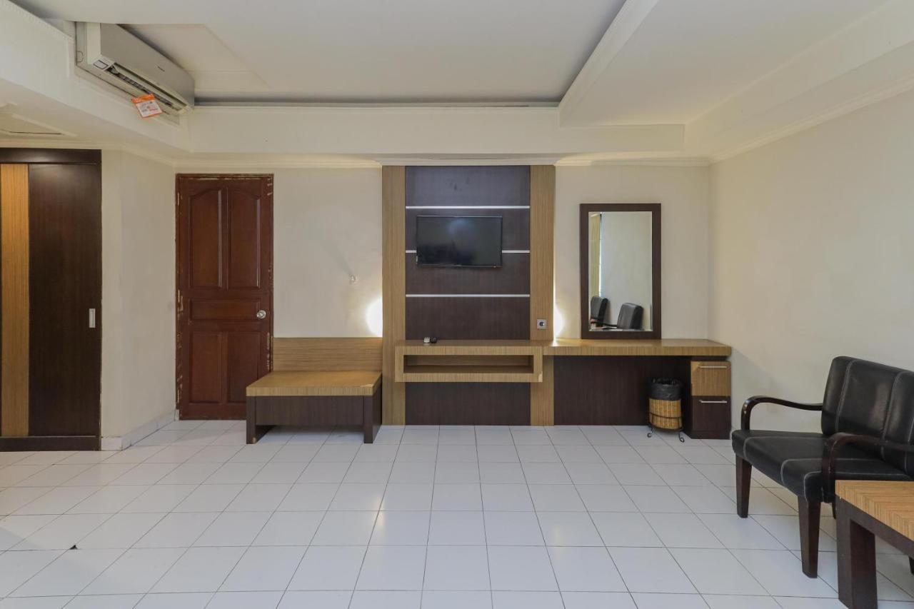 Urbanview Hotel Taman Suci Denpasar Bali Exterior foto