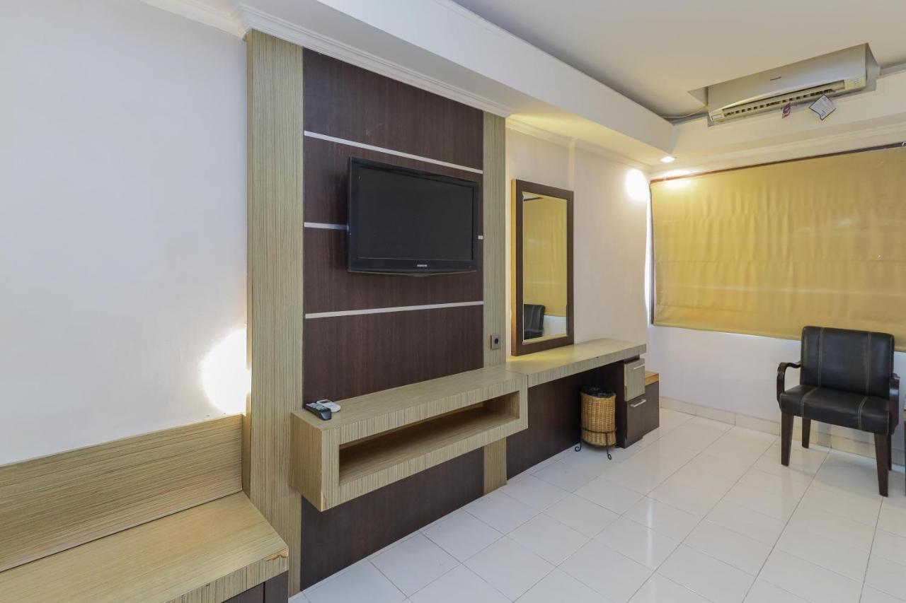 Urbanview Hotel Taman Suci Denpasar Bali Exterior foto