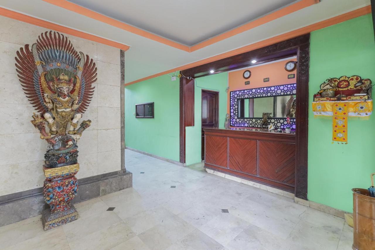 Urbanview Hotel Taman Suci Denpasar Bali Exterior foto